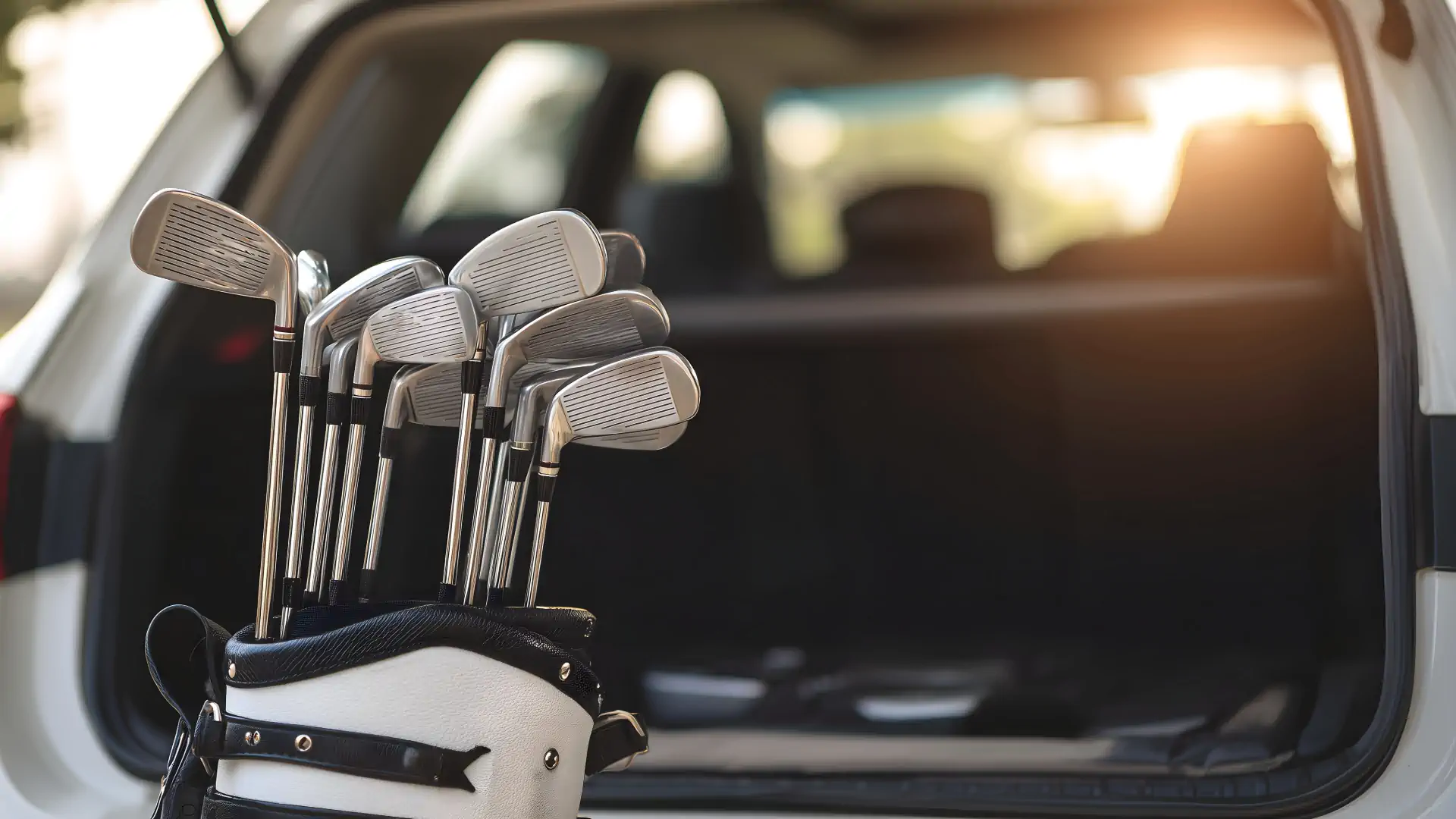 Golf Trips in Ireland: The Best Transport for Groups and Golf Clubs